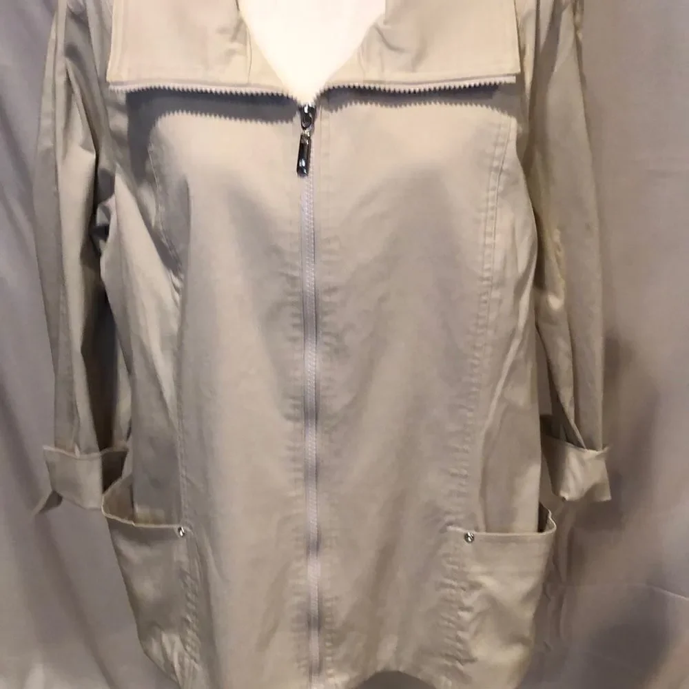 JM Collection Zip Front Jacket. Size… - Picture 2 of 6